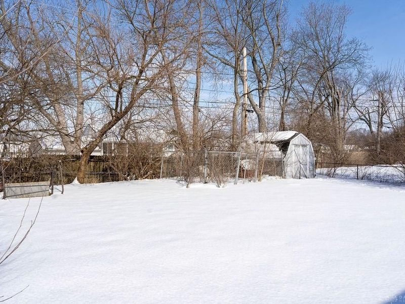 1122 Chalet Avenue, New Carlisle, OH 45344 Photo 4