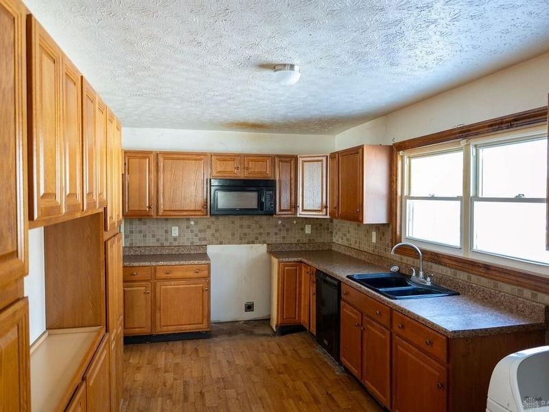 1122 Chalet Avenue, New Carlisle, OH 45344 Photo 7