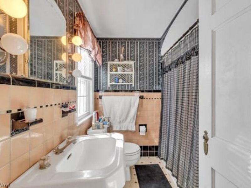 335 Melbourne Avenue, Akron, OH 44313 Photo 12