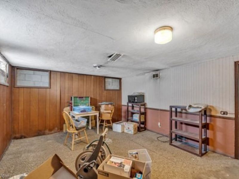 335 Melbourne Avenue, Akron, OH 44313 Photo 13