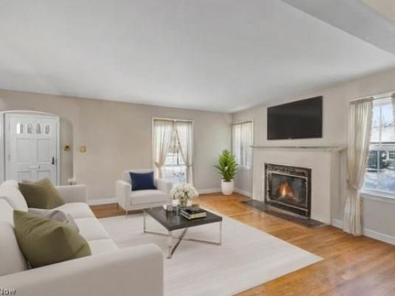 335 Melbourne Avenue, Akron, OH 44313 Photo 3