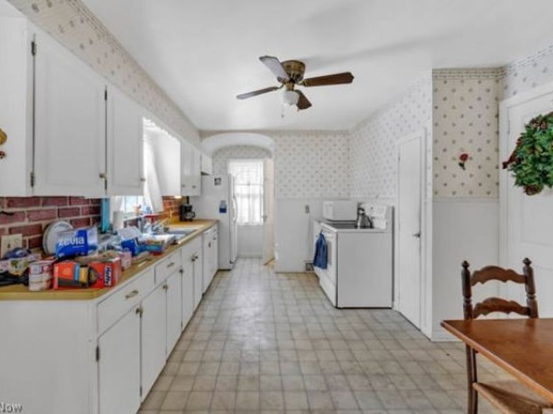 335 Melbourne Avenue, Akron, OH 44313 Photo 5