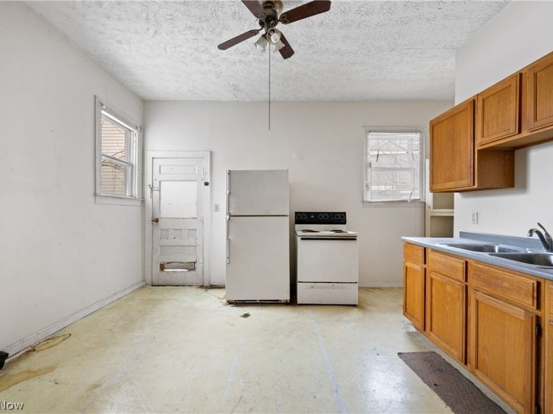 124 Roswell Street, Akron, OH 44305 Photo 16