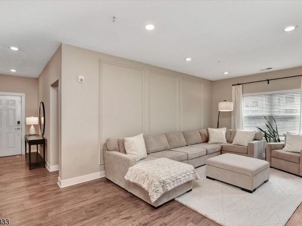 715 Stiller Ln, Monroe, NJ 08831