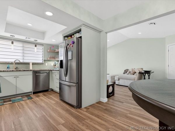 5209 S Nowata Road, Unit 201, Bartlesville, OK 74006