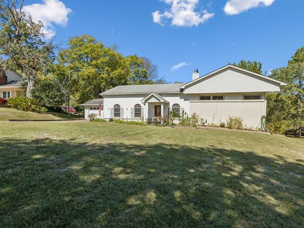 1010 Chadwell Dr, Madison, TN 37115