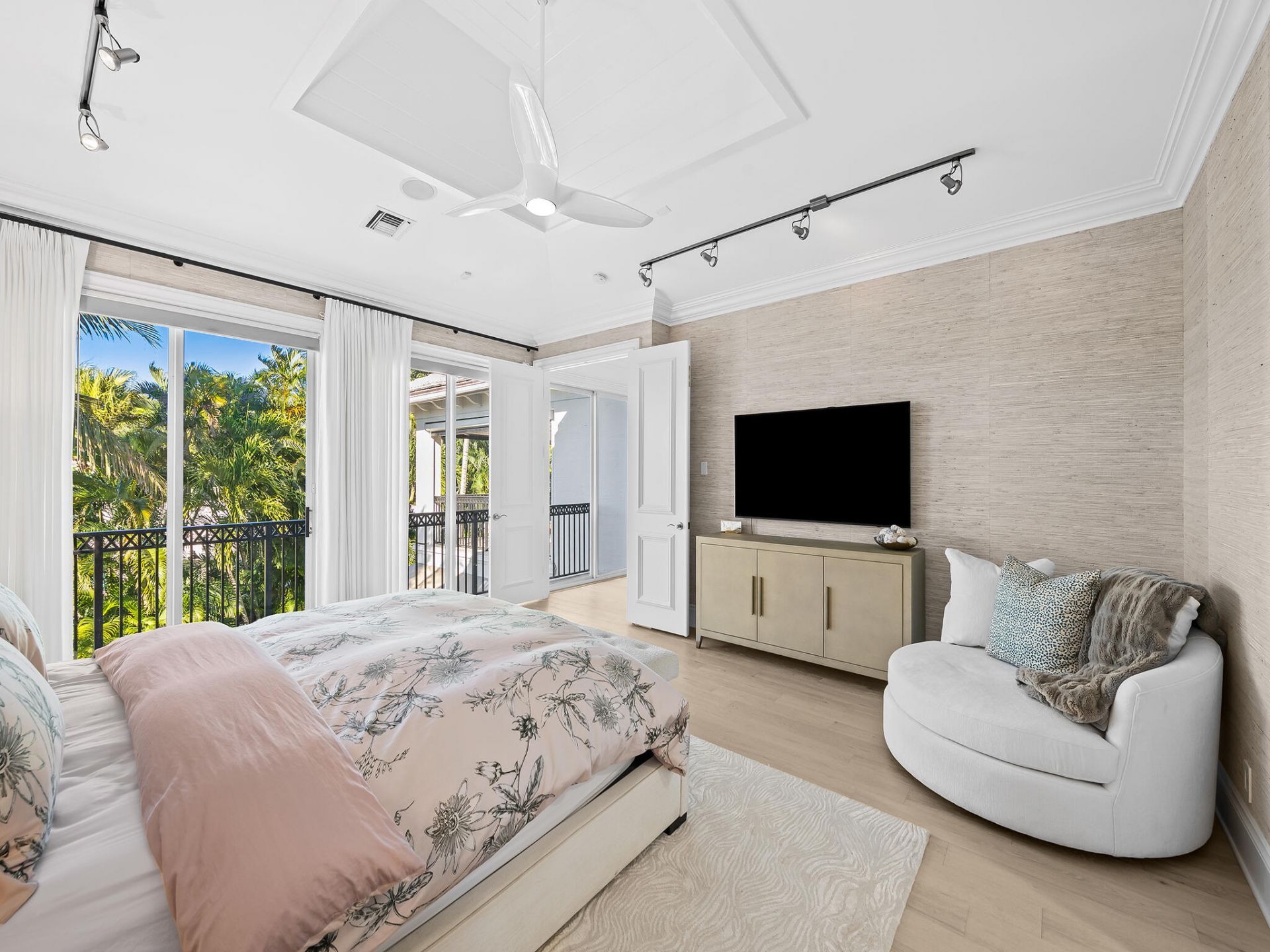 1025 Vista Del Mar Drive N, Delray Beach, FL 33483 Photo