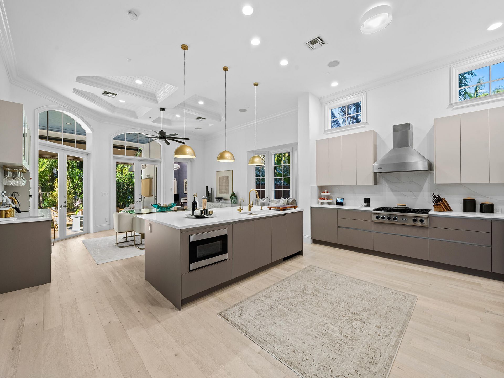 1025 Vista Del Mar Drive N, Delray Beach, FL 33483 Photo