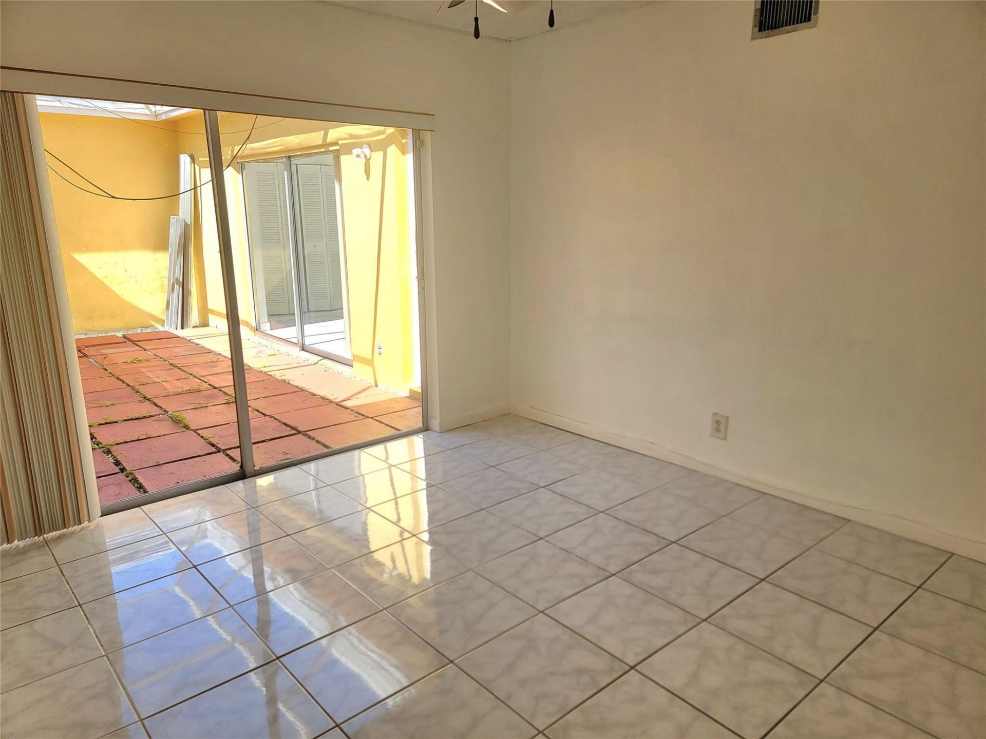 2309 SW 81st Ter, Unit 5, North Lauderdale, FL 33068 Photo