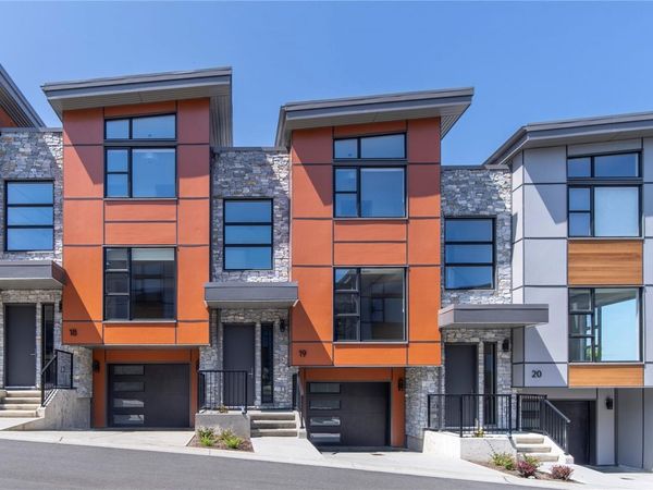 4253 Dieppe Rd, Unit 19, Saanich, BC V8X 2N2