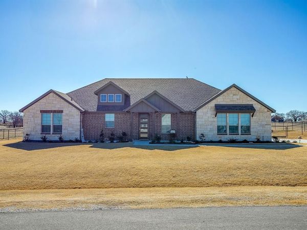 221 Lonicera Lane, Paradise, TX 76073