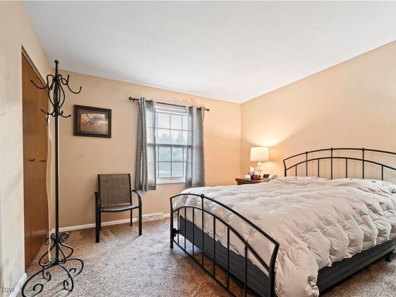 700 Lakeview Drive, Cortland, OH 44410 Photo 18