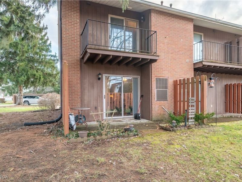 700 Lakeview Drive, Cortland, OH 44410 Photo 25