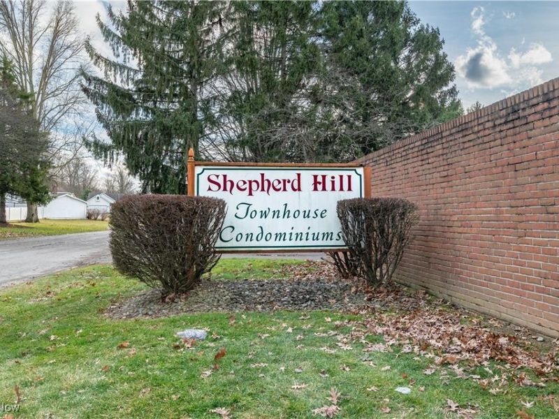 700 Lakeview Drive, Cortland, OH 44410 Photo 28