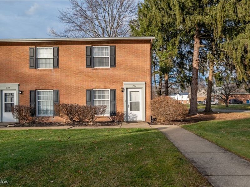 700 Lakeview Drive, Cortland, OH 44410 Photo 30