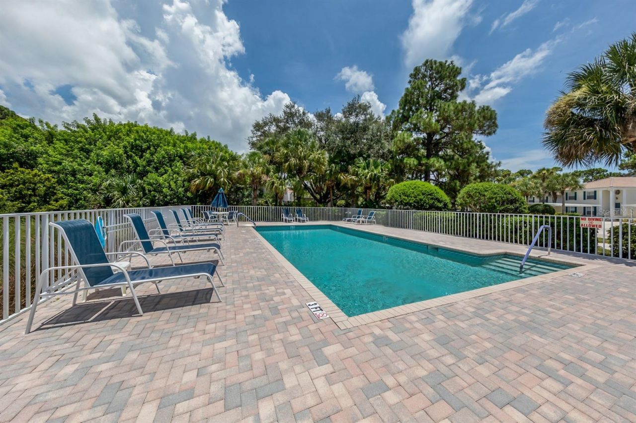 812 Montrose Drive, Unit 20, Venice, FL 34293 Photo