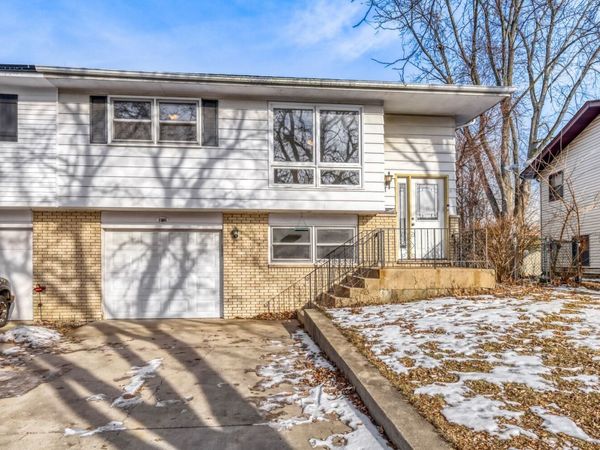 1630 Maple Lane, Elgin, IL 60123