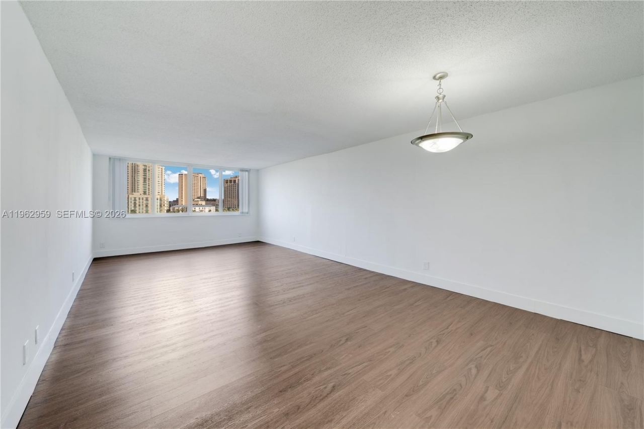 9001-9143 SW 77th Ave, Miami, FL 33156 Photo