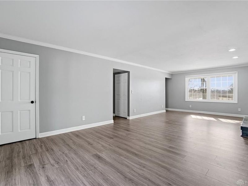 6808 Saint Laurent Circle, Washington Township, OH 45459 Photo 7