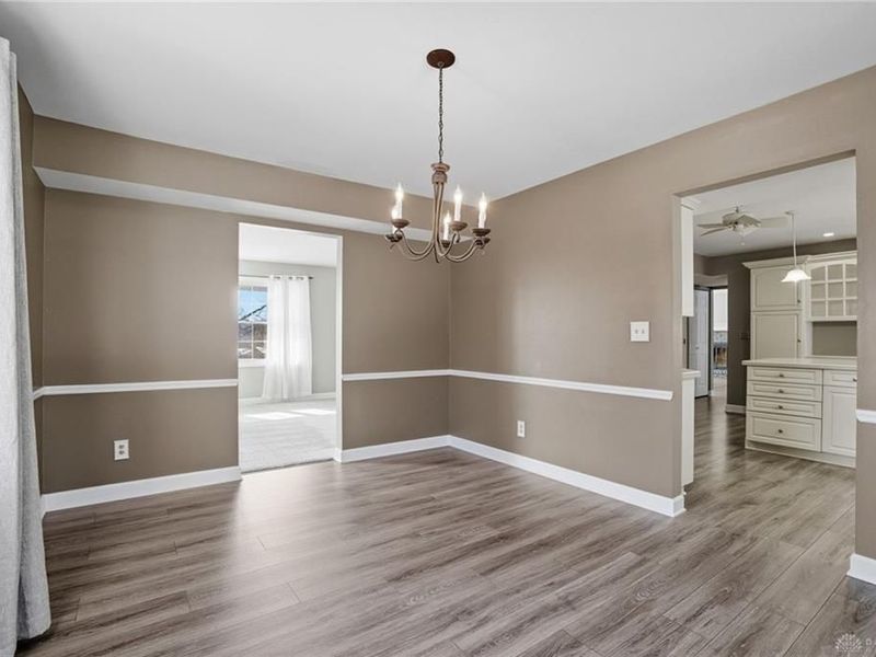 6808 Saint Laurent Circle, Washington Township, OH 45459 Photo 9