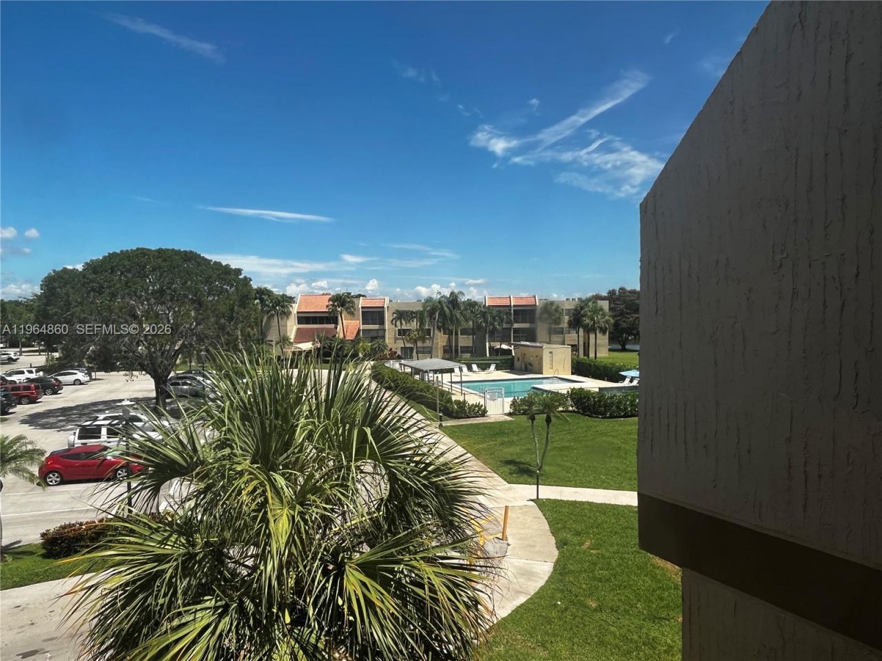 240 Lakeview Dr, Unit 306, Weston, FL 33326 Photo