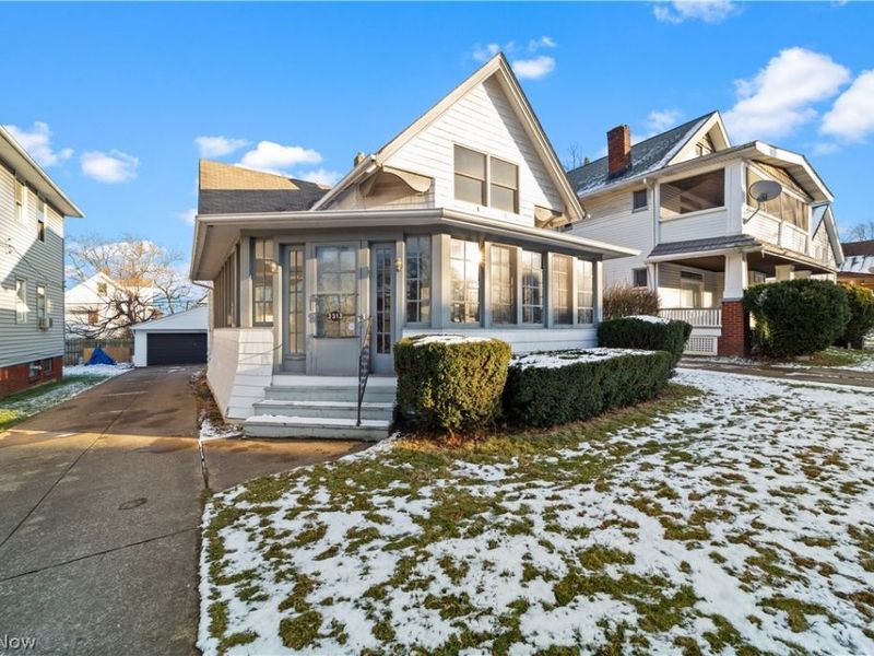 3313 W 111th Street, Cleveland, OH 44111 Photo 2