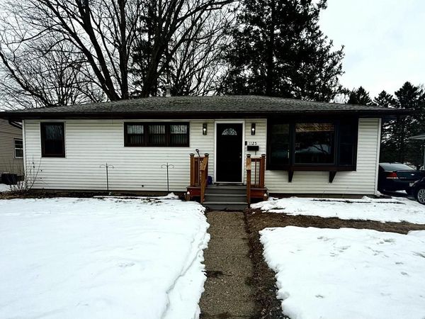 1125 E Wisconsin STREET, Delavan, WI 53115