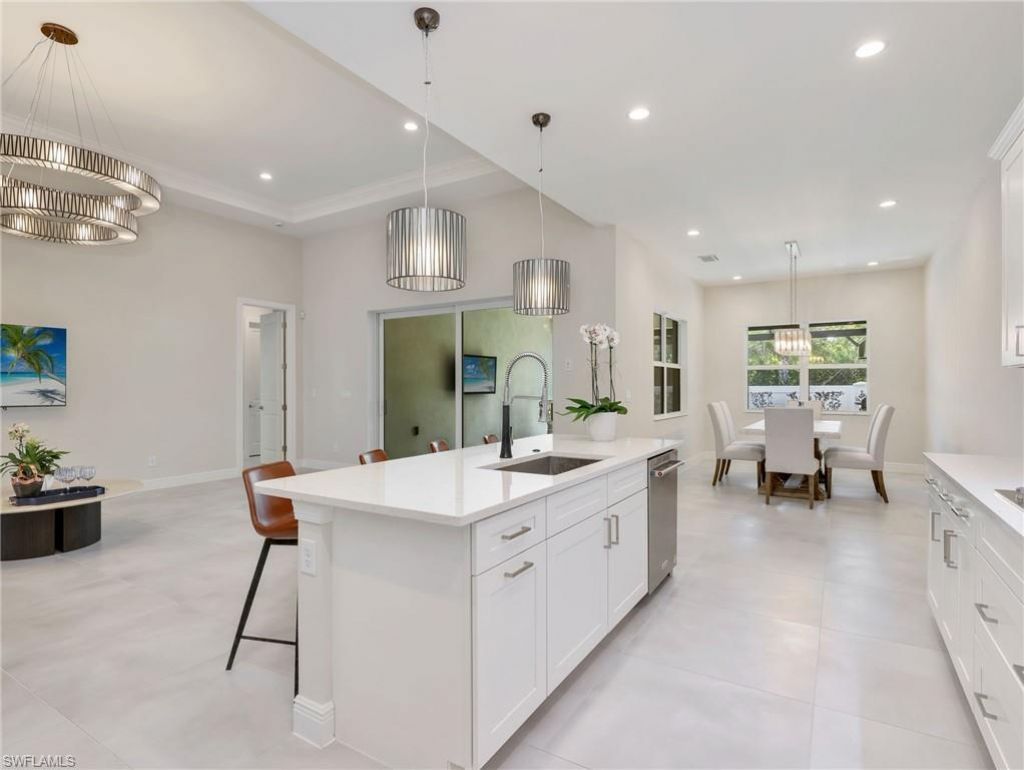 9252 Cayman Dr, Naples, FL 34114 Photo