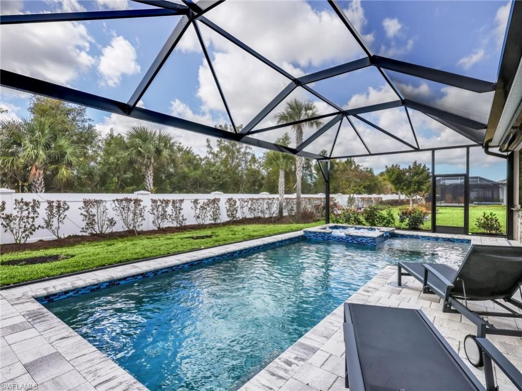 9252 Cayman Dr, Naples, FL 34114 Photo