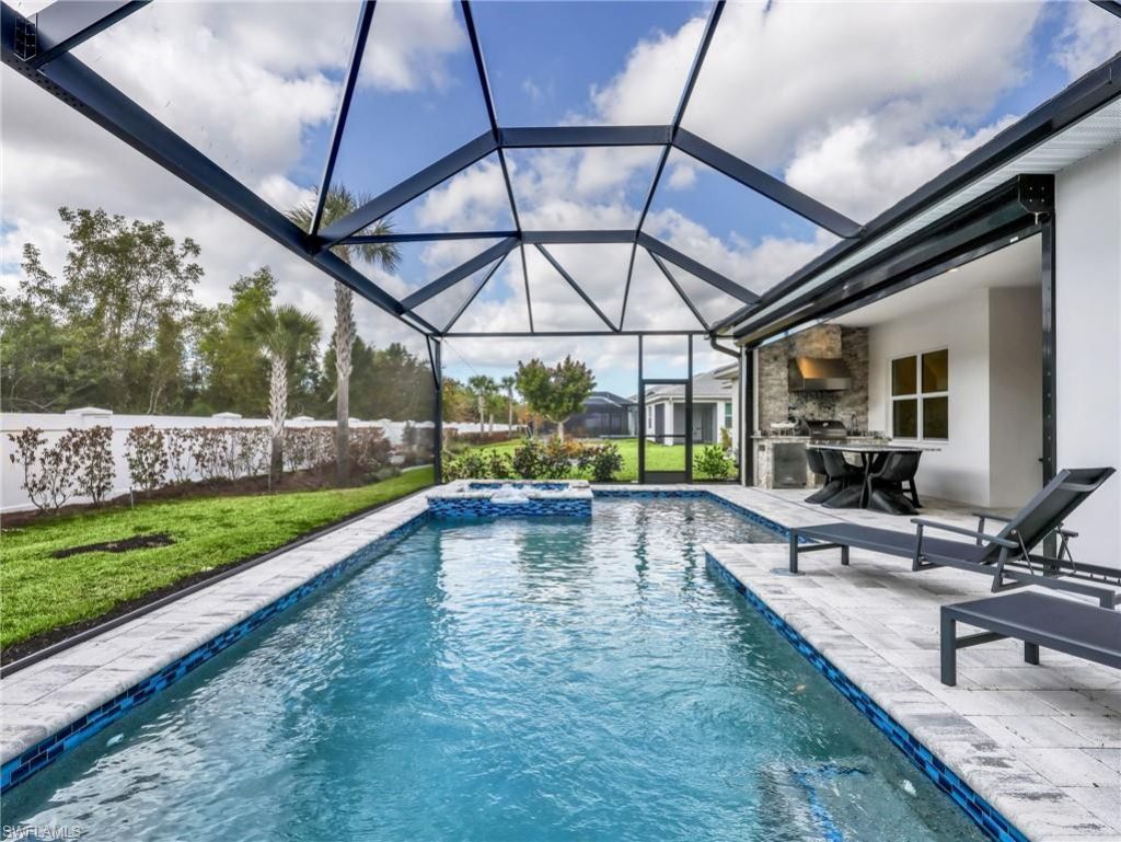 9252 Cayman Dr, Naples, FL 34114 Photo