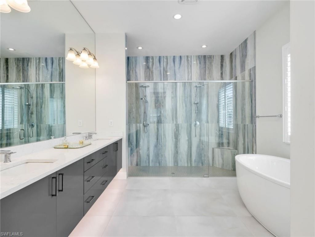 9252 Cayman Dr, Naples, FL 34114 Photo