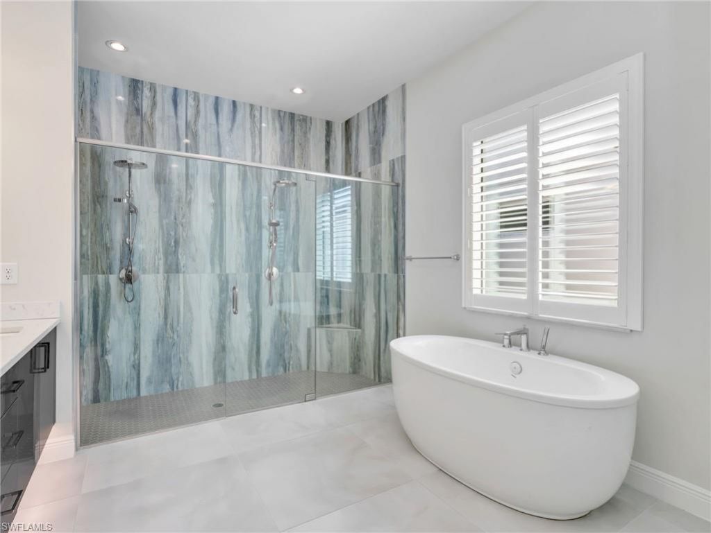9252 Cayman Dr, Naples, FL 34114 Photo