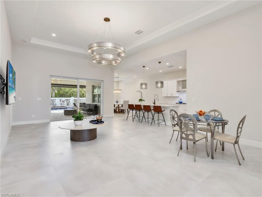 9252 Cayman Dr, Naples, FL 34114 Photo