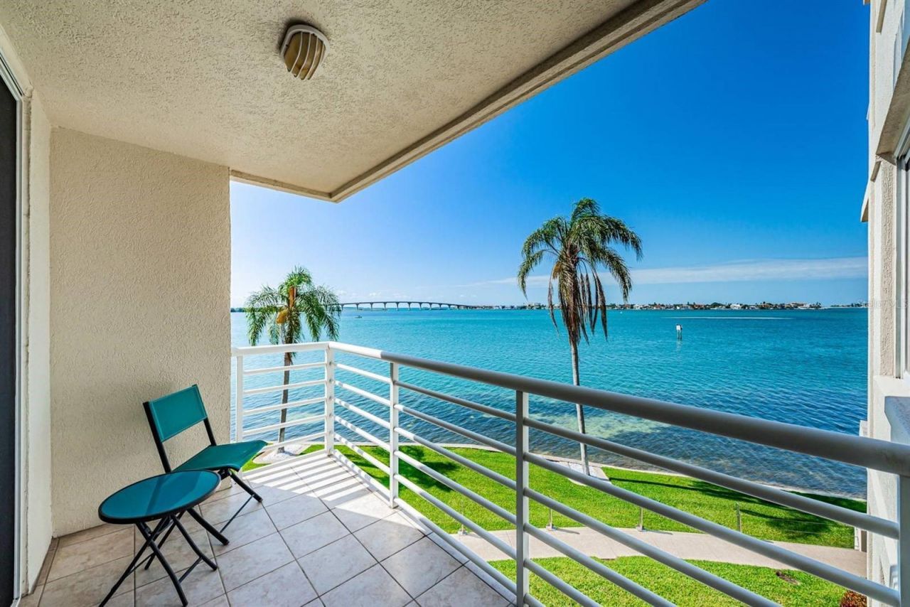 6105 Bahia Del Mar Circle, Unit 382, Saint Petersburg, FL 33715 Photo