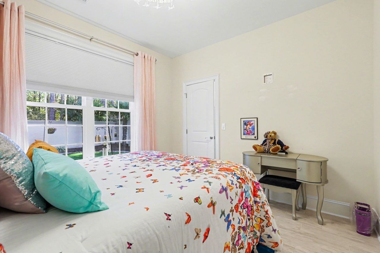 221 Waterfall Circle  Photo 30