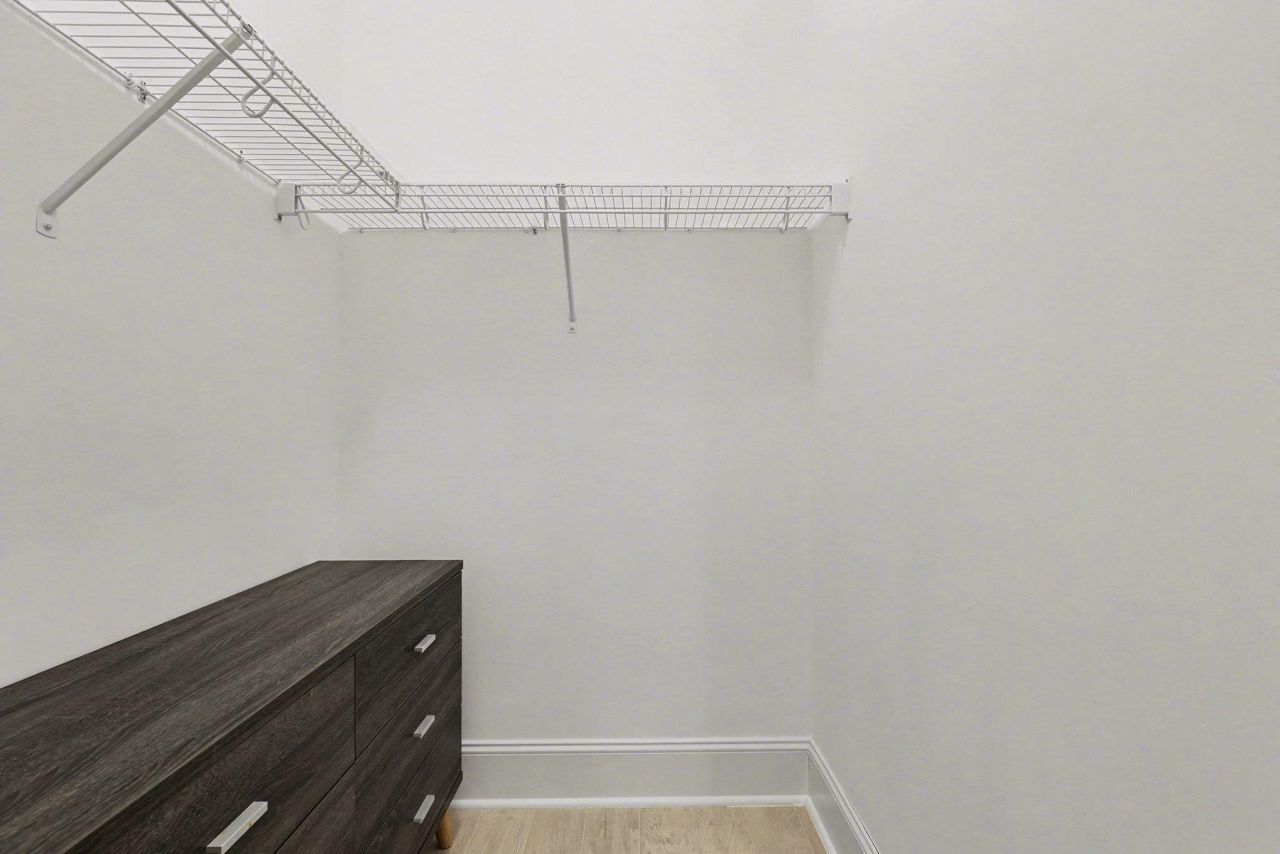 221 Waterfall Circle  Photo 32