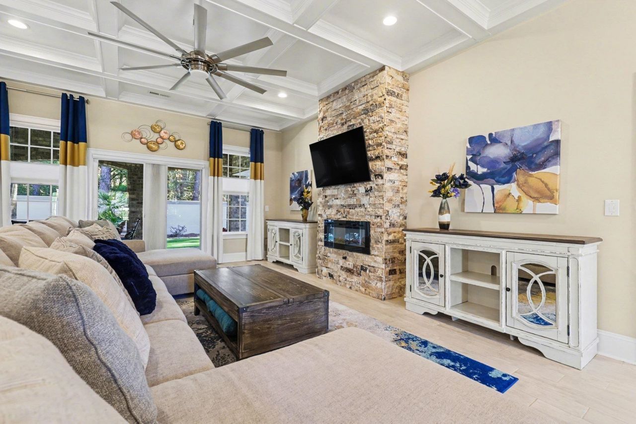 221 Waterfall Circle  Photo 6