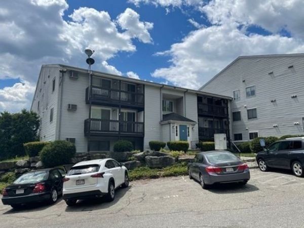 11 Gibbs St, Unit 93, Worcester, MA 01607