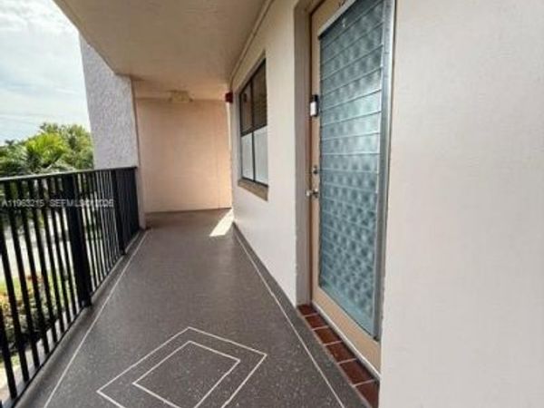 2981 N Nob Hill Rd , Unit 306, Sunrise, FL 33322