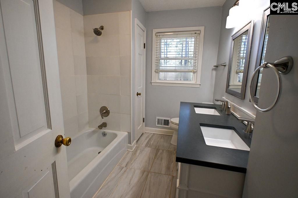 201 Carlisle Court Photo 10