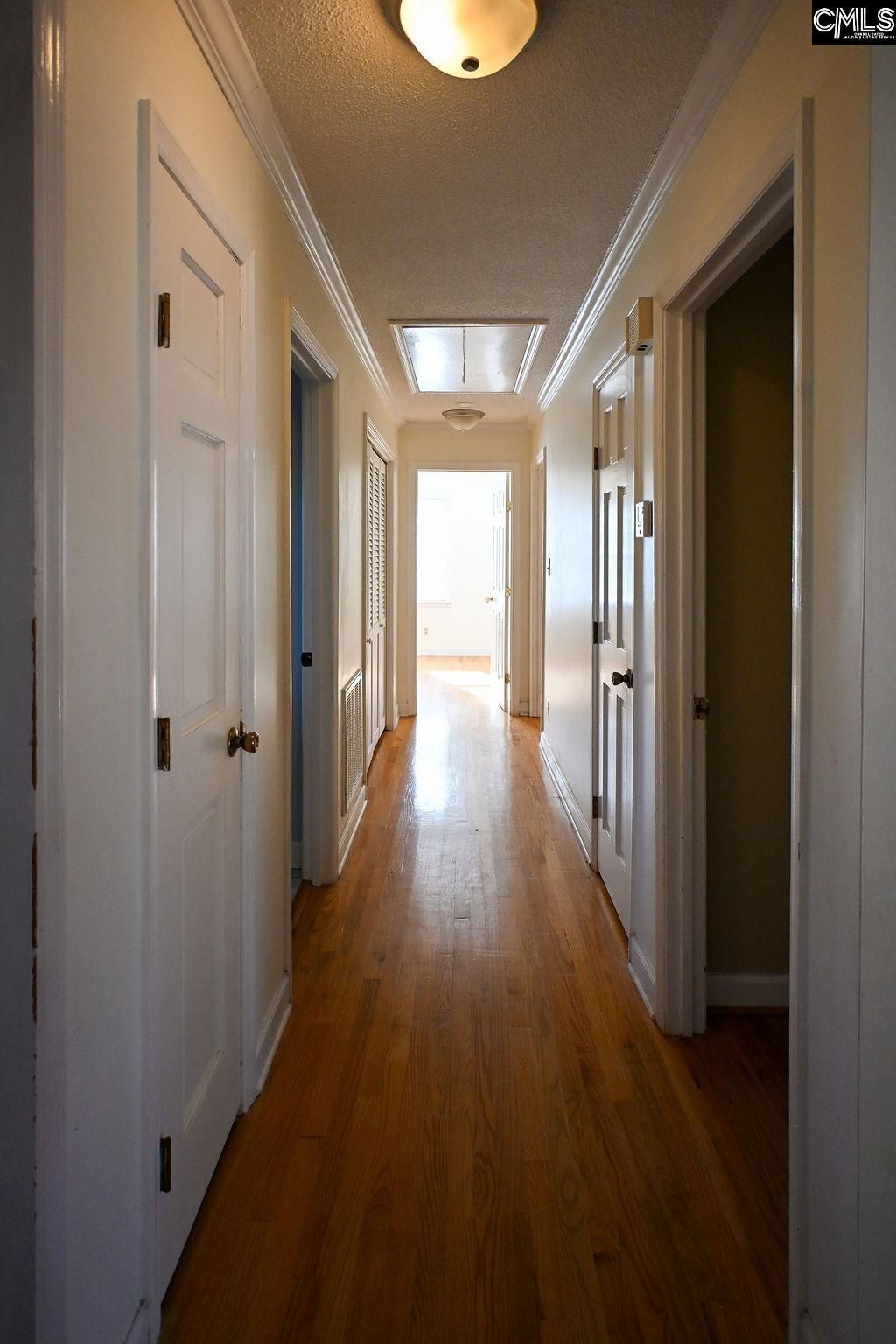 201 Carlisle Court Photo 13