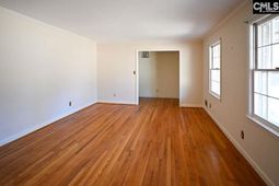 201 Carlisle Court photo 4