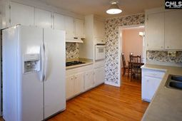 201 Carlisle Court photo 4