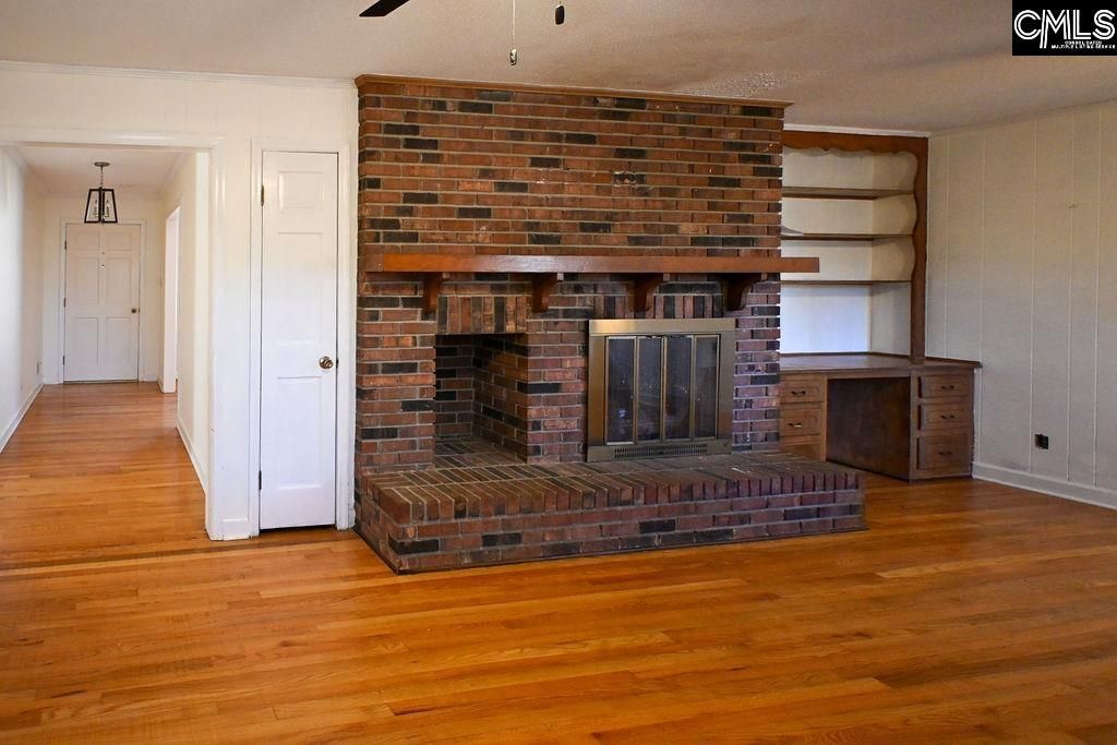 201 Carlisle Court Photo 9