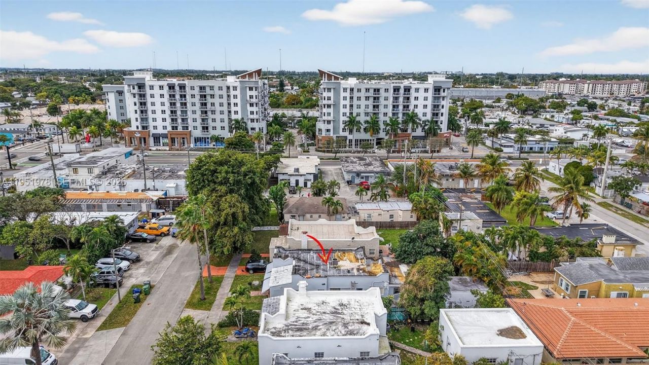 623 NE 4th St, Hallandale Beach, FL 33009 Photo