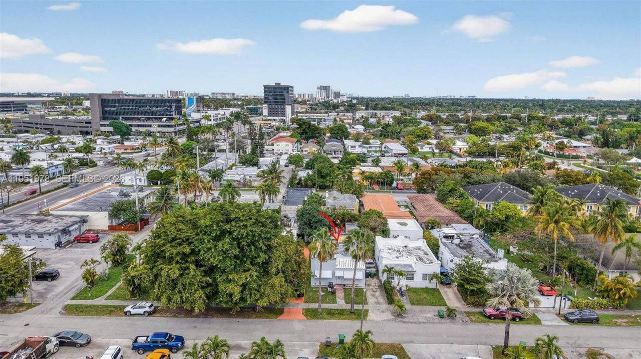 623 NE 4th St, Hallandale Beach, FL 33009 Photo