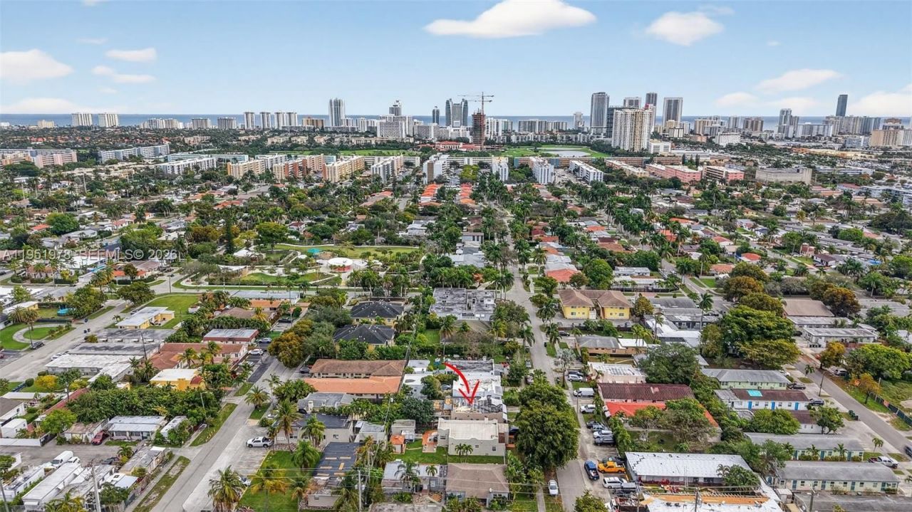 623 NE 4th St , Hallandale Beach, FL 33009 Photo