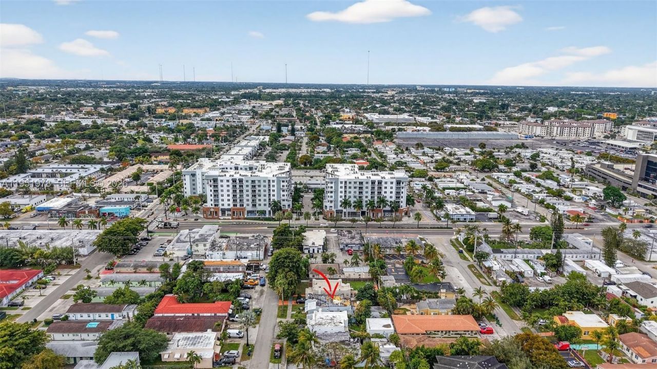 623 NE 4th St, Hallandale Beach, FL 33009 Photo