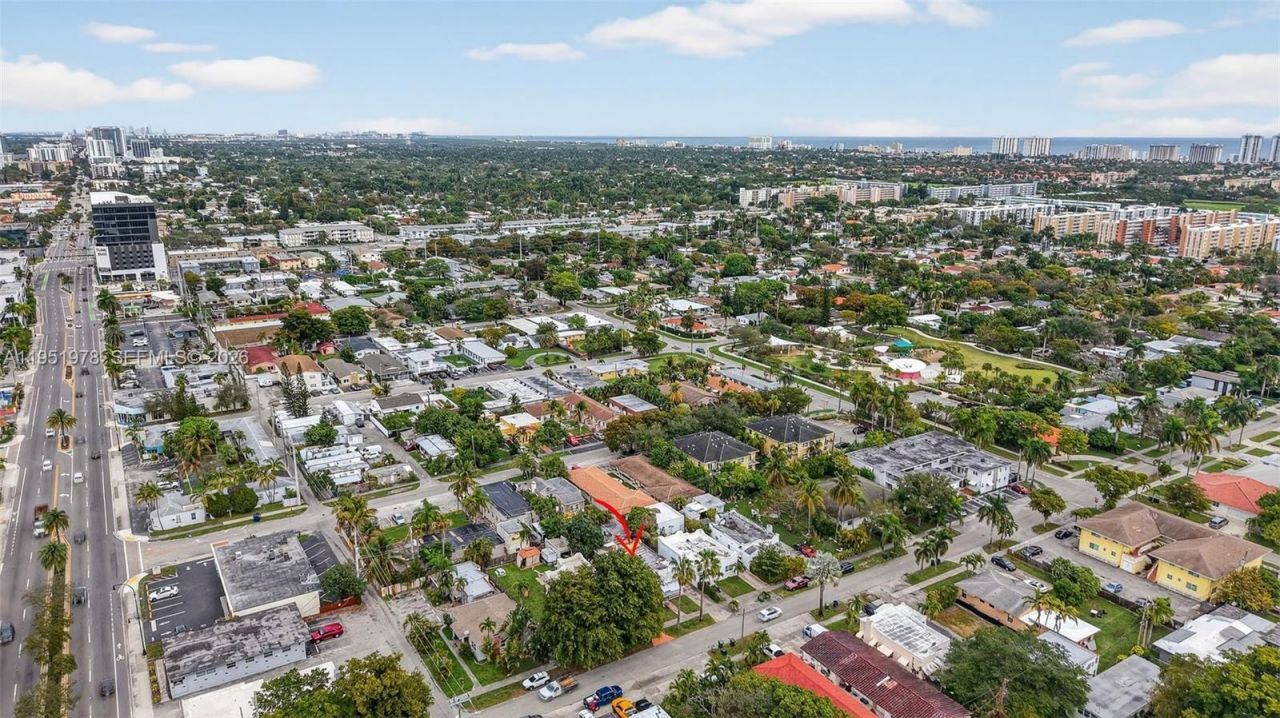 623 NE 4th St , Hallandale Beach, FL 33009 Photo