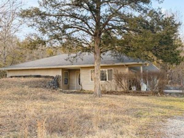 200 Sassafras Lane, Richland, MO 65556
